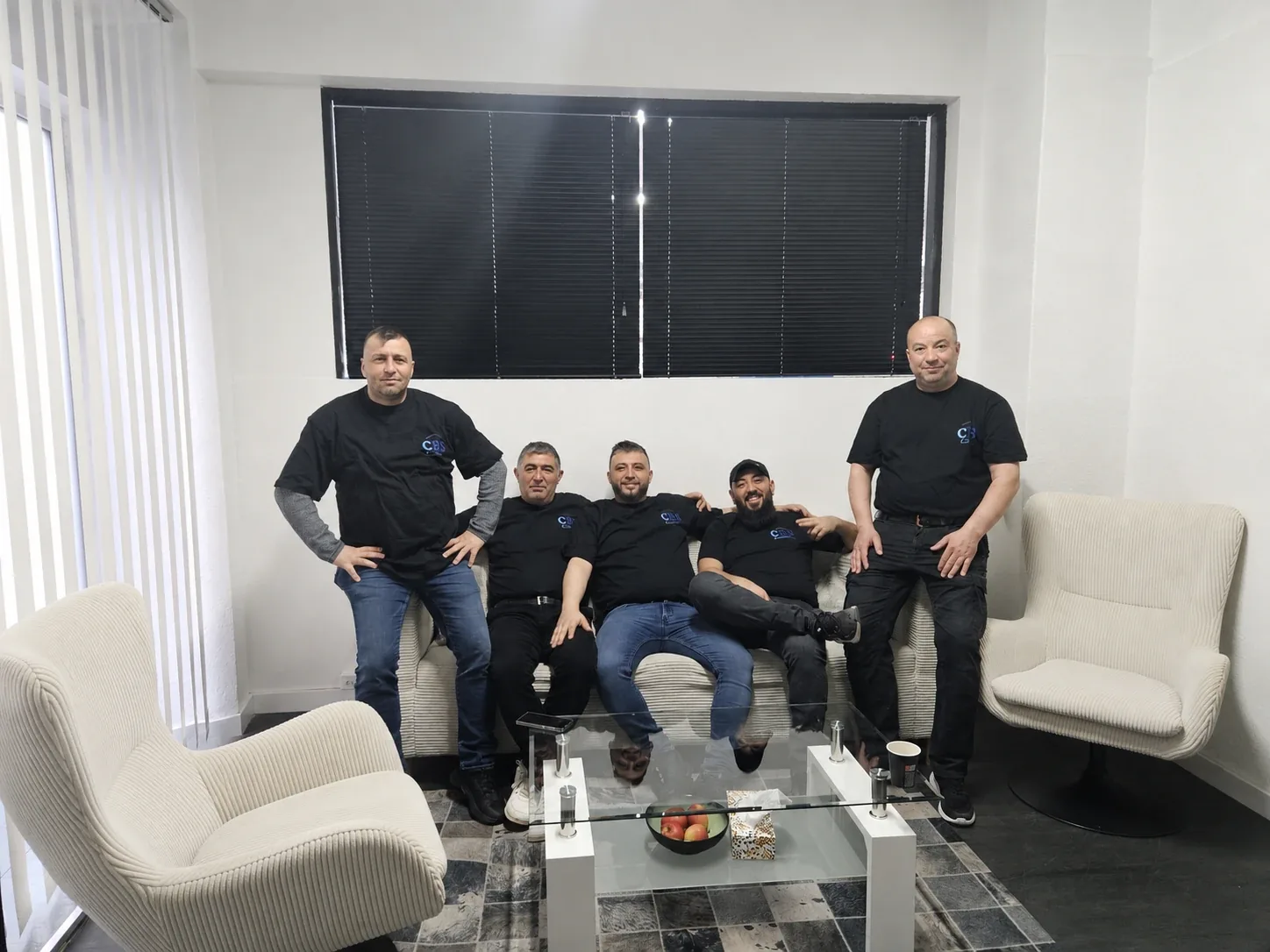 Das Team von CRS Celik-Reinigungsservice im Büro in Heilbronn